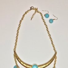 Load image into Gallery viewer, Turquoise and Gold Necklace Set

